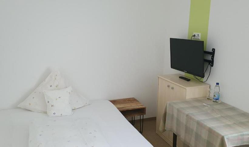 Landgasthof/hotel Hirsch Im Grünen