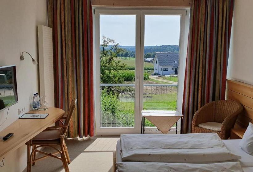 Landgasthof/hotel Hirsch Im Grünen