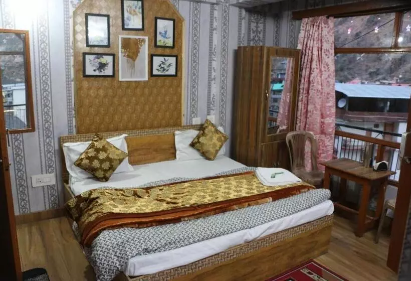 ホテル Manikaran View