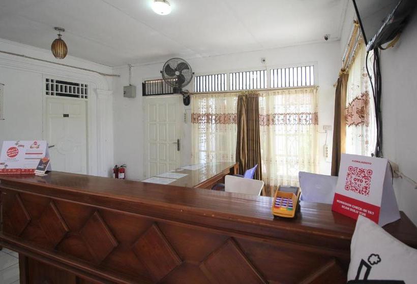 בית מלון כפרי Oyo 2014 Wisma Zahra