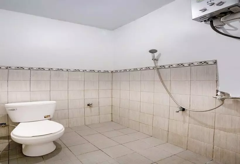 Hotelli Oyo 2961 Artana Bed & Breakfast