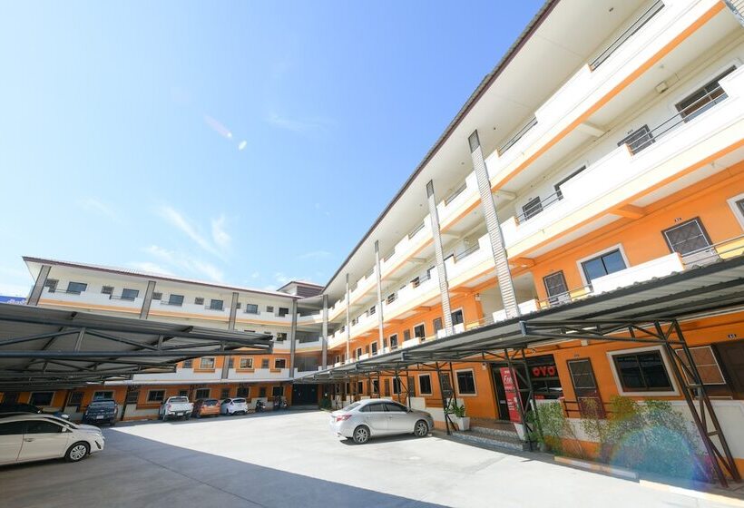 Hotel Oyo 440 Season 5 Residence