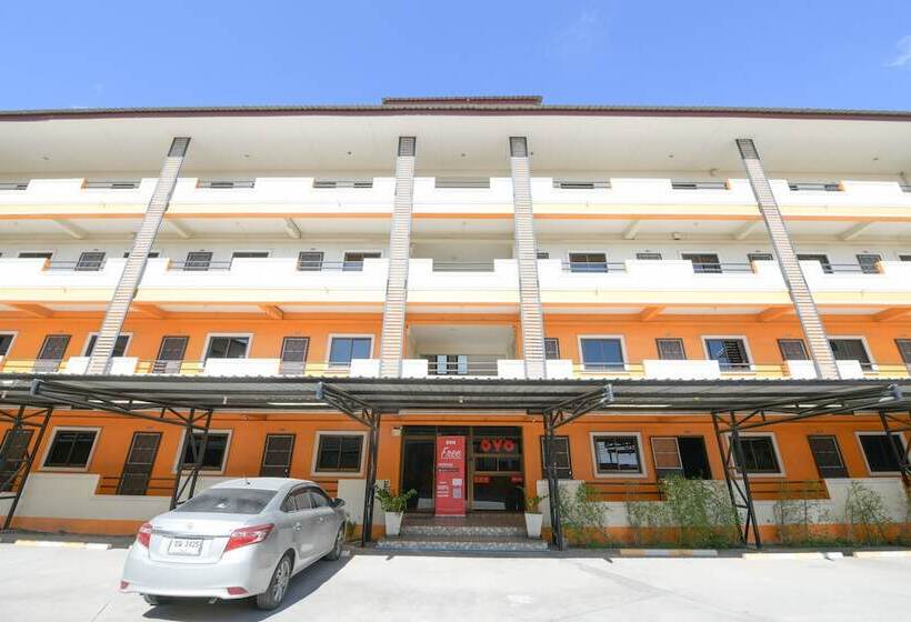 Hotel Oyo 440 Season 5 Residence