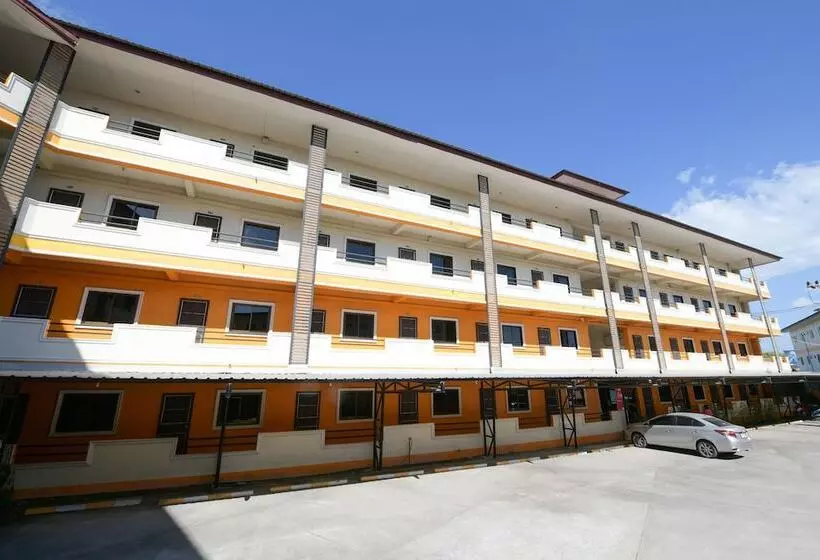 Hotelli Oyo 440 Season 5 Residence