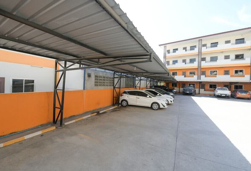 Hotel Oyo 440 Season 5 Residence