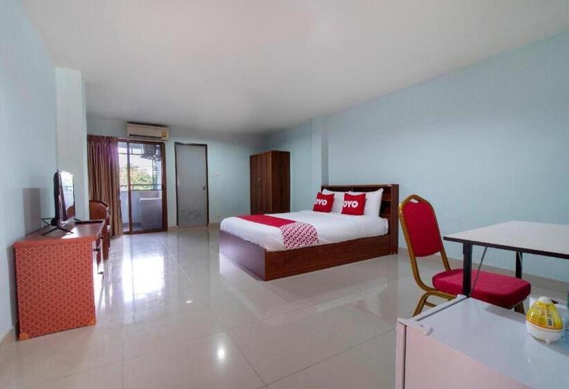 Hotel Oyo 440 Season 5 Residence