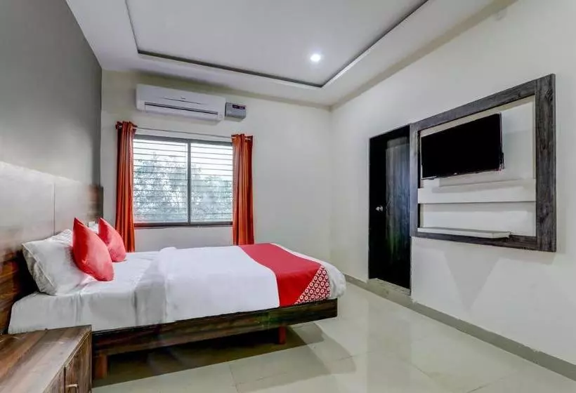 Hotelli Oyo 66673 Koudal  Boarding And Lodging