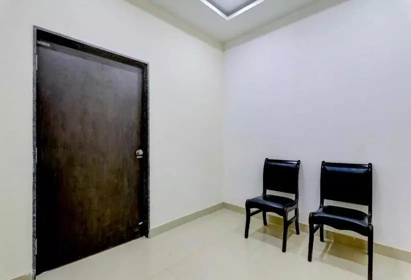 Hotelli Oyo 66673 Koudal  Boarding And Lodging