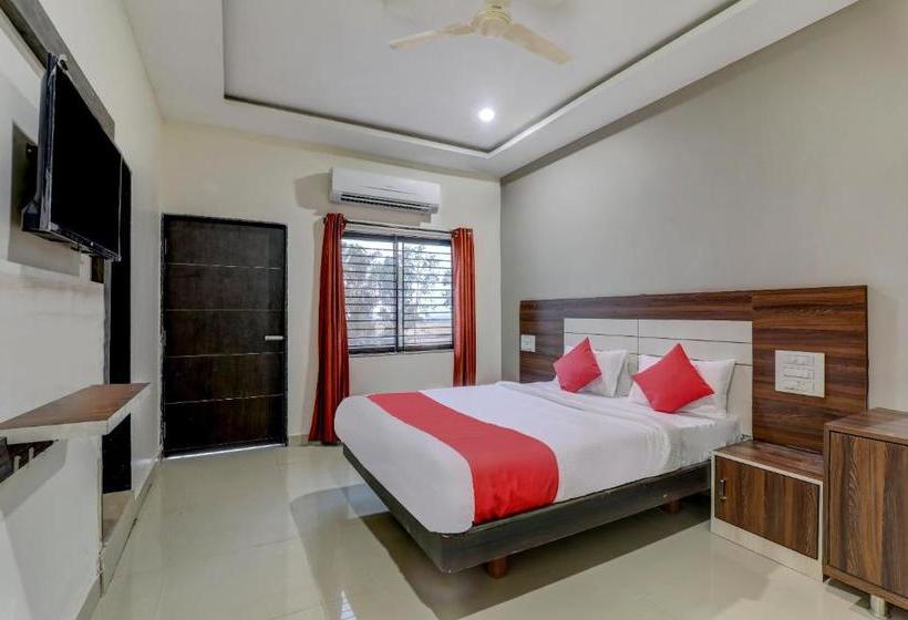 ホテル Oyo 66673 Koudal  Boarding And Lodging