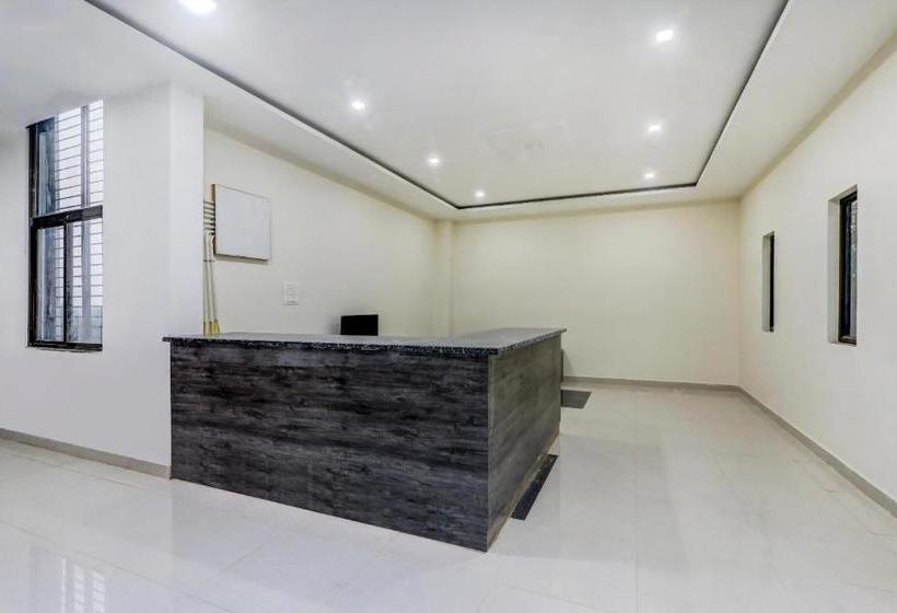 ホテル Oyo 66673 Koudal  Boarding And Lodging