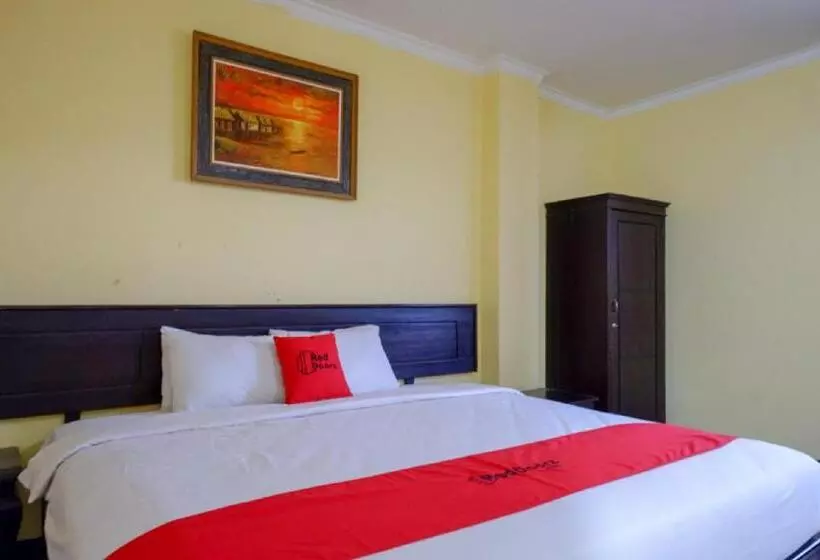 Hotelli Reddoorz Near Citraland Waterpark Kendari