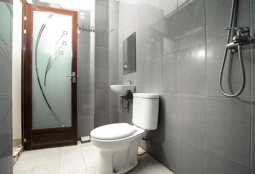 בית מלון כפרי Reddoorz Near Palembang Trade Center 3