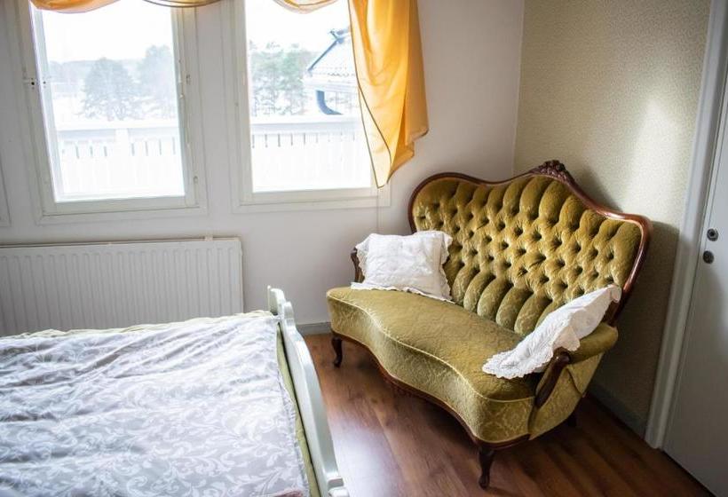 호텔 Saarijärven Ruustinna Oy