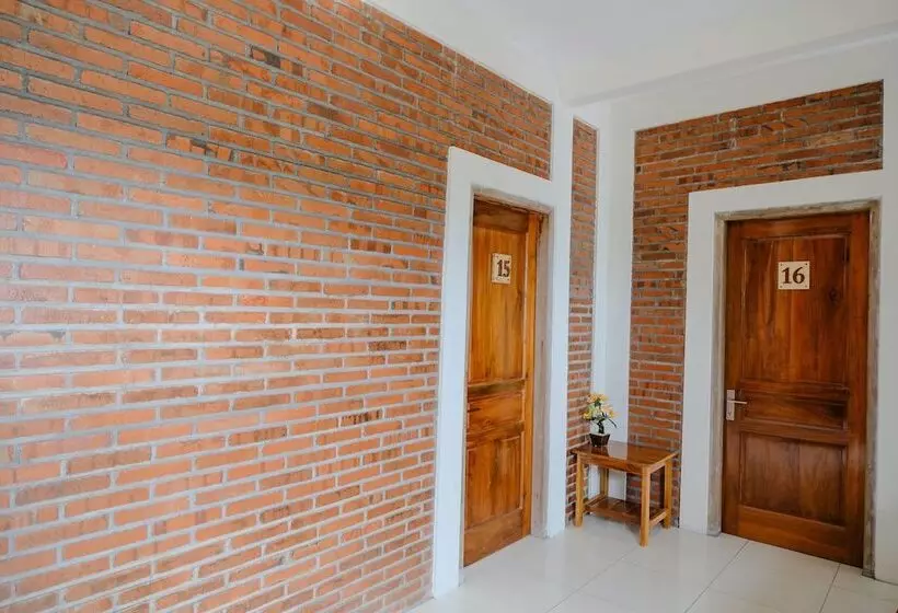 Hotelli Spot On 2375 Agbil Homestay