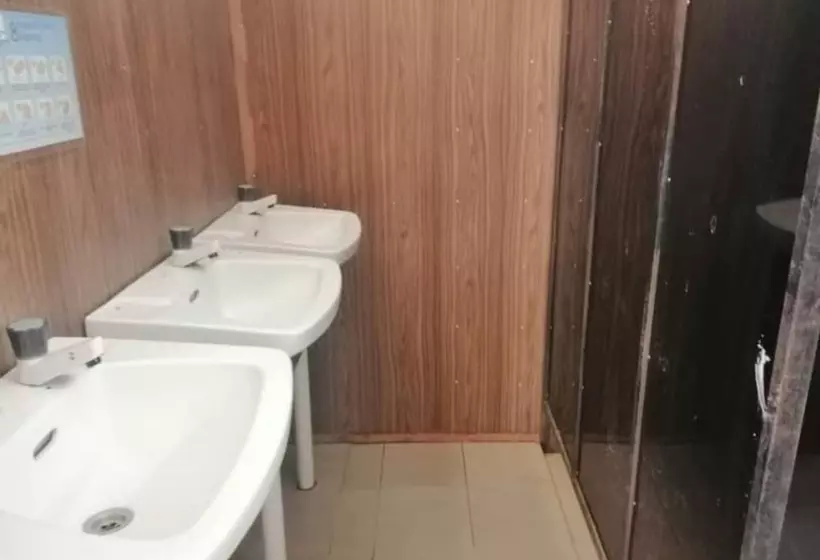 Hotelli Spot On 90014 Otternest Gunung Pulai 2   Hostel