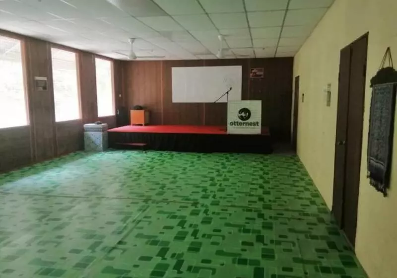 Hotelli Spot On 90014 Otternest Gunung Pulai 2   Hostel