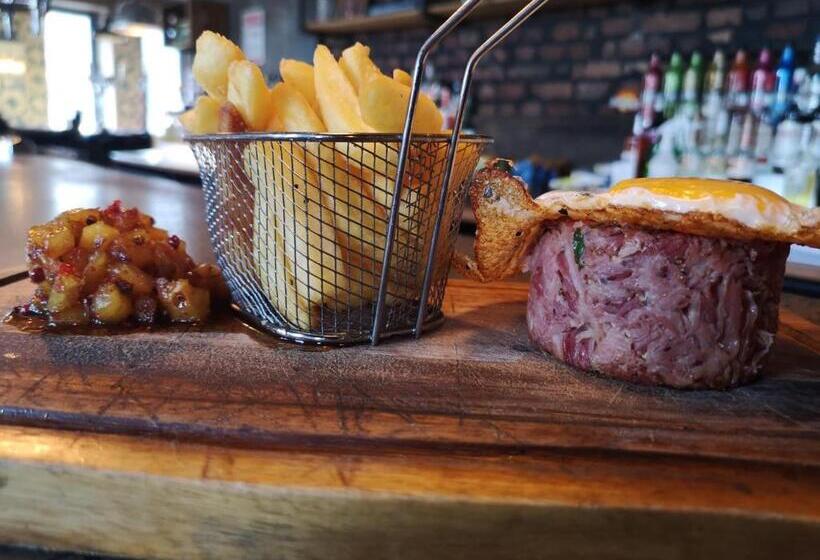 Пансион Cardiff Arms Bistro &