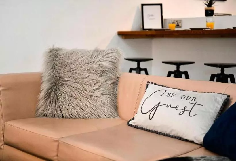 Majatalo Cardiff Arms Bistro &