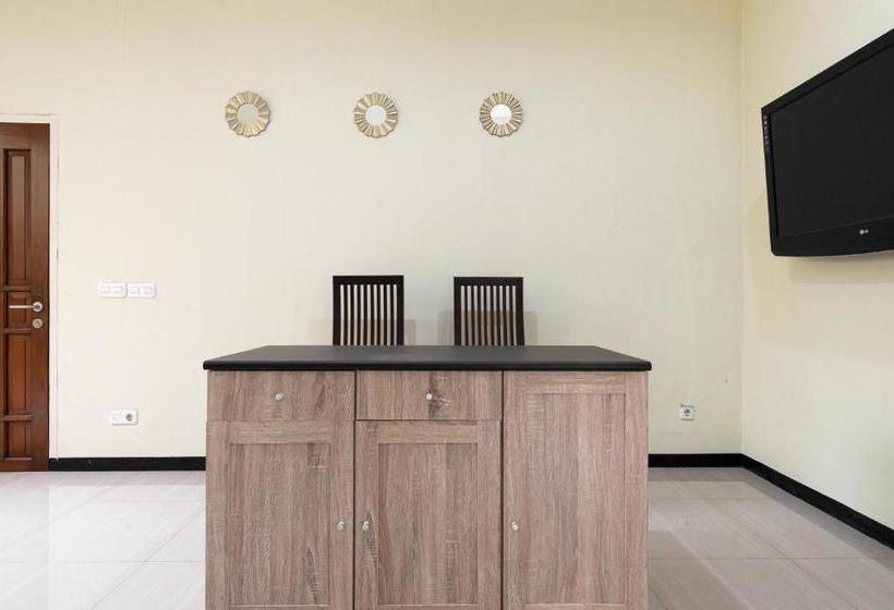 פנסיון Koolkost Near Rsal Surabaya   Minimun Stay 3 Nights
