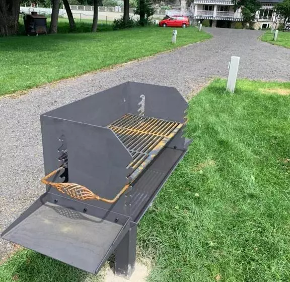 پانسیون Penzion A Kemp Harasov