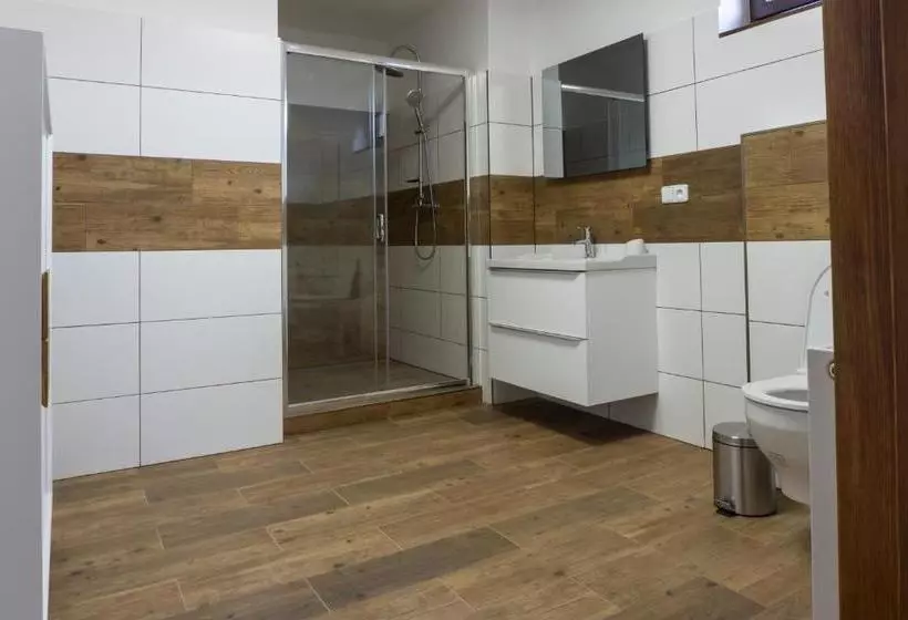 Majatalo Penzion Růže