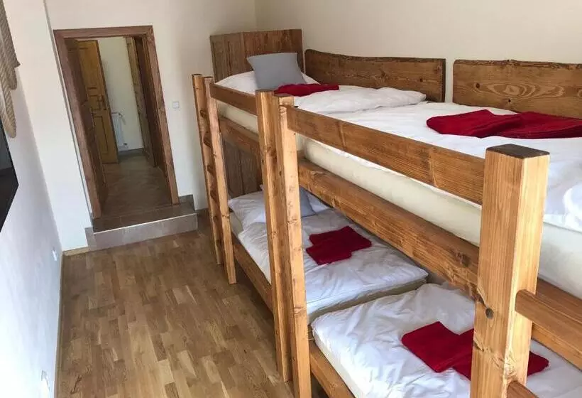 Majatalo Penzion Růže