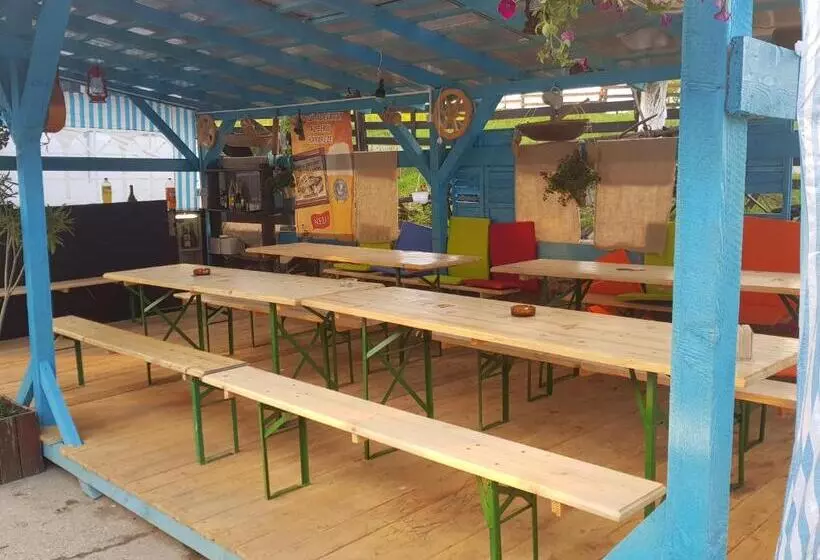 Pensiunea Gernik 100