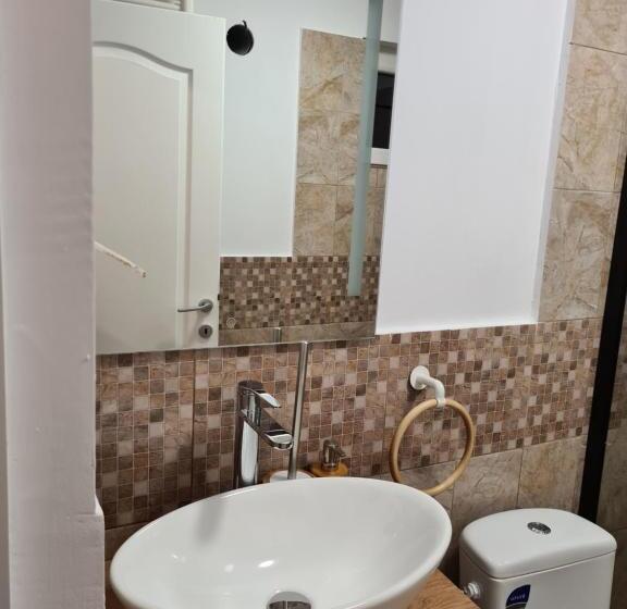 Pensiunea Gernik 100