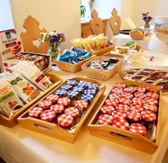 ユースホステル Ristorante Rifugio Ospitale