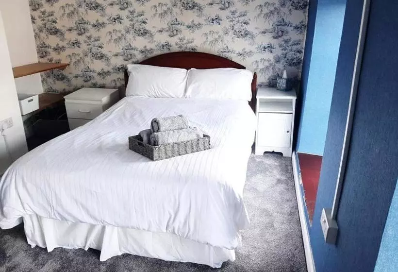 Bed and Breakfast Railway Bar Accommodation