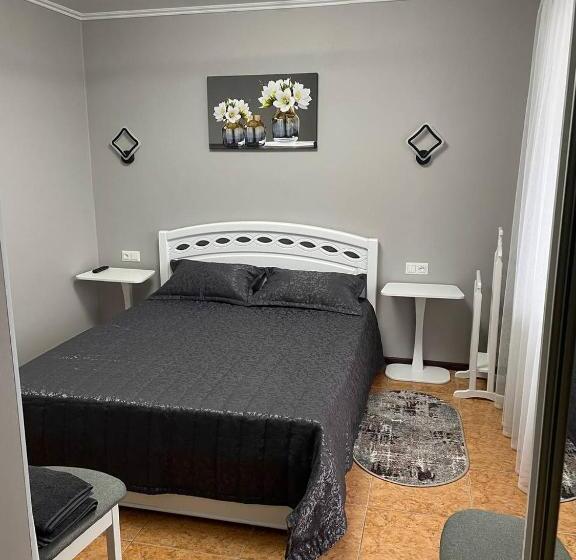 Hotel золотий лев