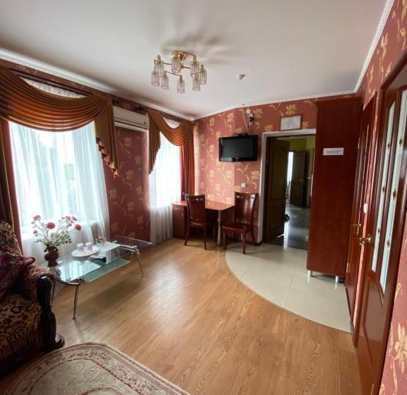 Hotel золотий лев