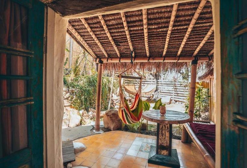 ホテル Blue Earth Village