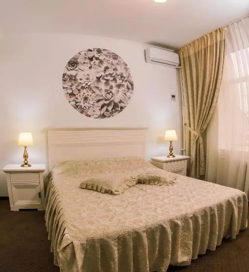 Hotelli Cora Bistrita