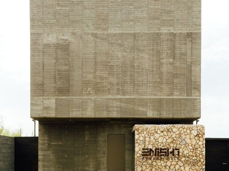 هتل Enishi Resort Villa