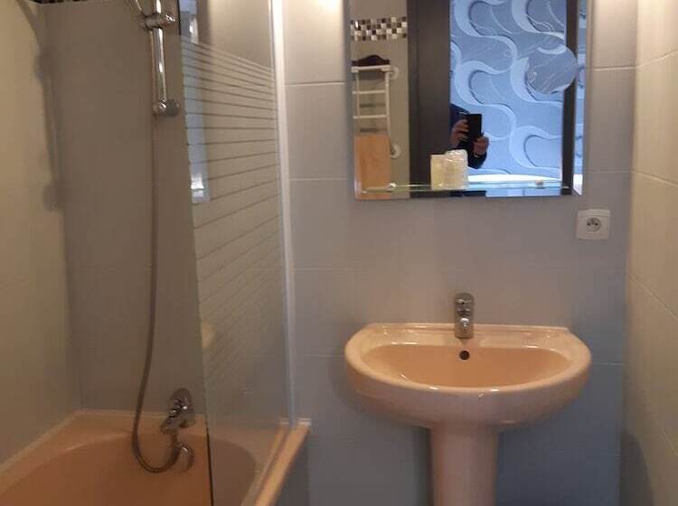 בית מלון כפרי Logis Hôtel Les Confins Du Perche