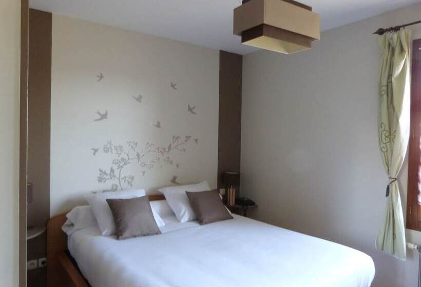 בית מלון כפרי Logis Hôtel Les Confins Du Perche