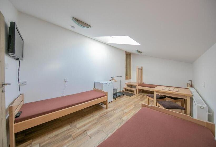 酒店 Na Rybníčku Bohutín