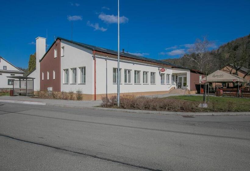 酒店 Na Rybníčku Bohutín