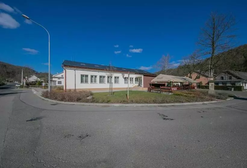 ホテル Na Rybníčku Bohutín