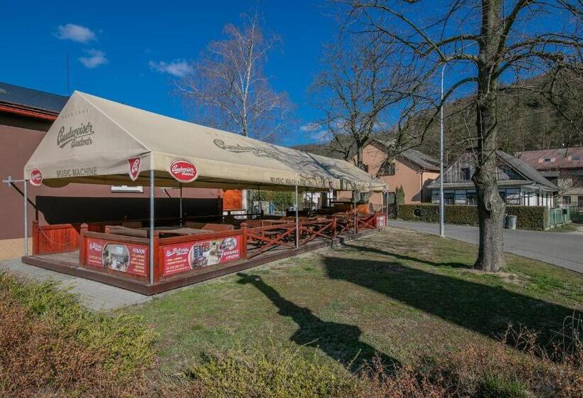 酒店 Na Rybníčku Bohutín