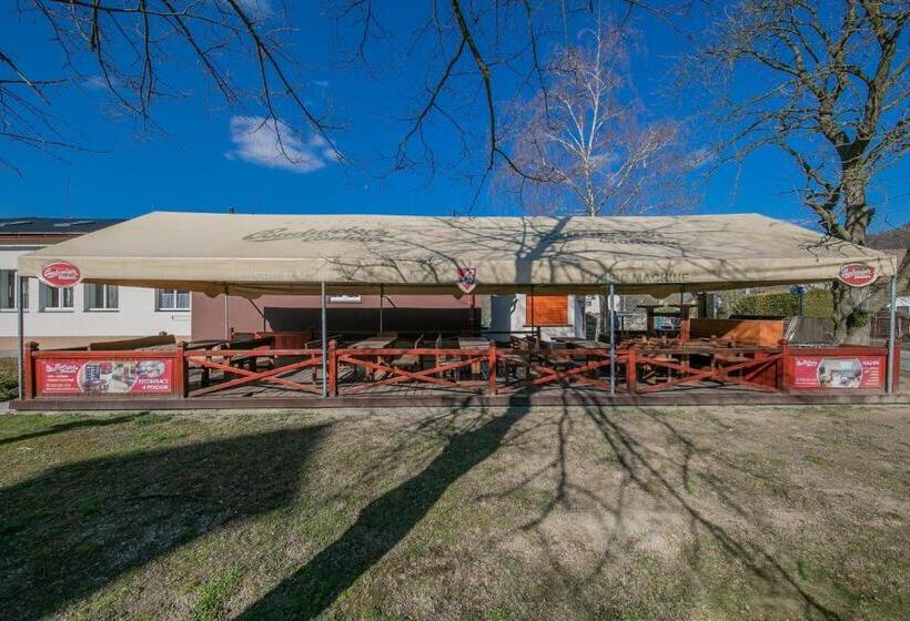 酒店 Na Rybníčku Bohutín