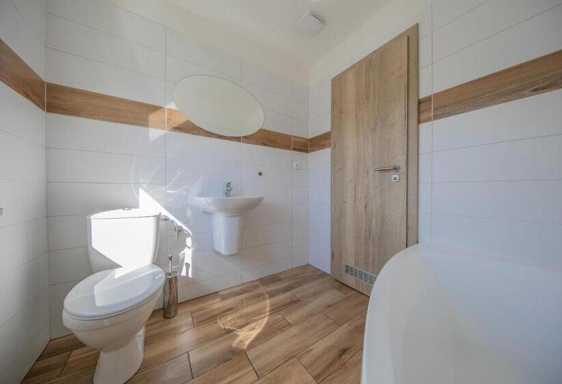 酒店 Na Rybníčku Bohutín