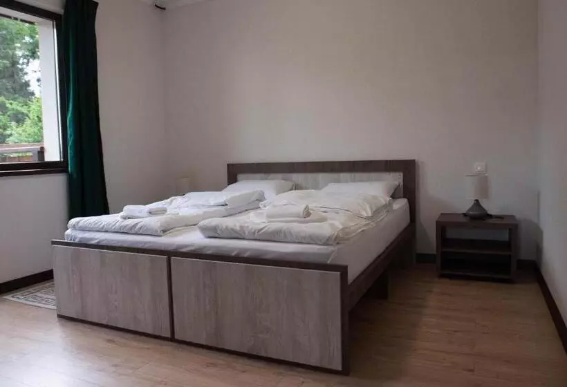 هتل Pensiunea Agroturistică Drag De Apuseni
