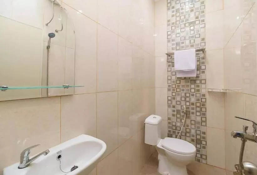 Hotelli Reddoorz @ Taman Galaxy Bekasi