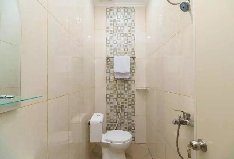 Hotelli Reddoorz @ Taman Galaxy Bekasi