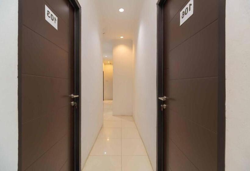 فندق Reddoorz @ Taman Galaxy Bekasi