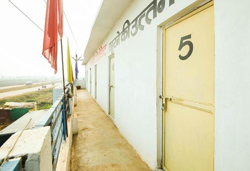 Hotel Spot On Krishna Market And Lodge