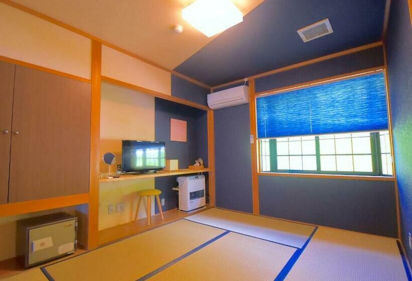 Majatalo Outdoor Style Amida