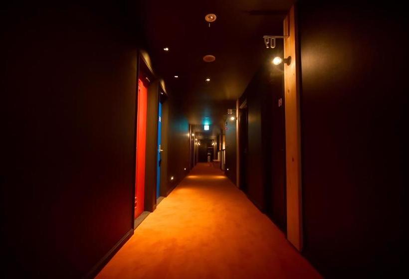 Majatalo Outdoor Style Amida